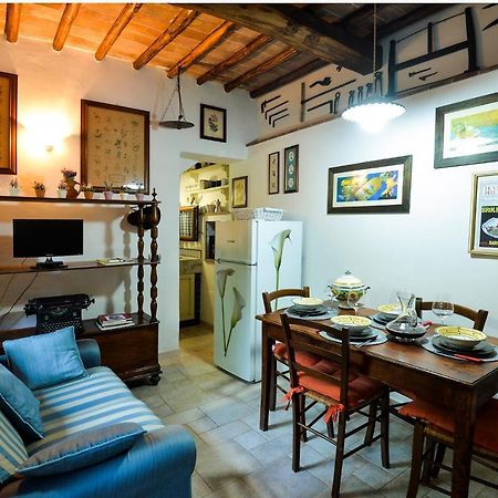 Loft In Antico Mulino Apartment Isola d'Arbia Exterior photo